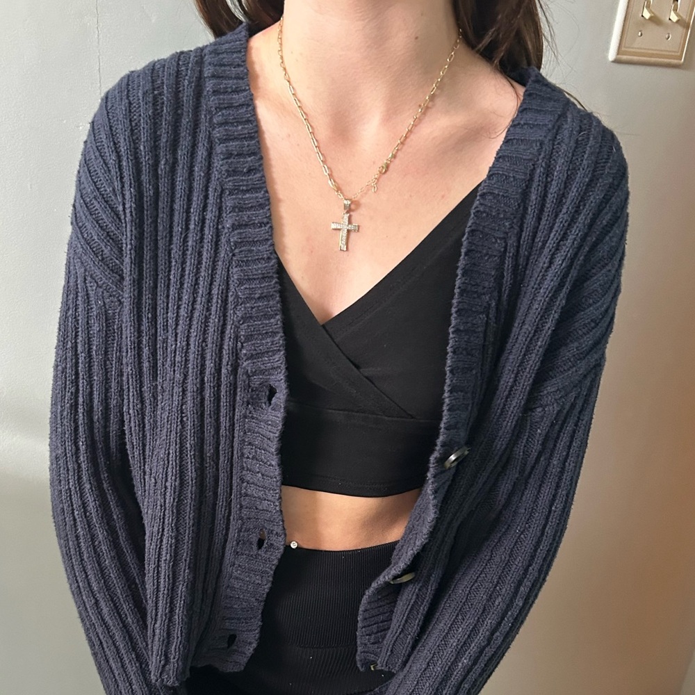 american eagle sweater/cardigan